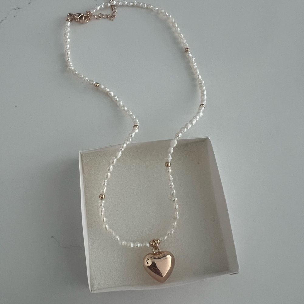 Elegant Pearl Necklace with Gold Heart Pendant from Perú 🇵🇪